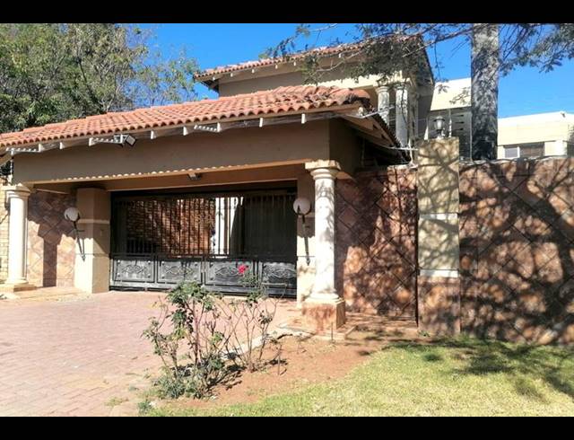 5 BEDROOM HOUSE FOR SALE IN NOORDKRUIN